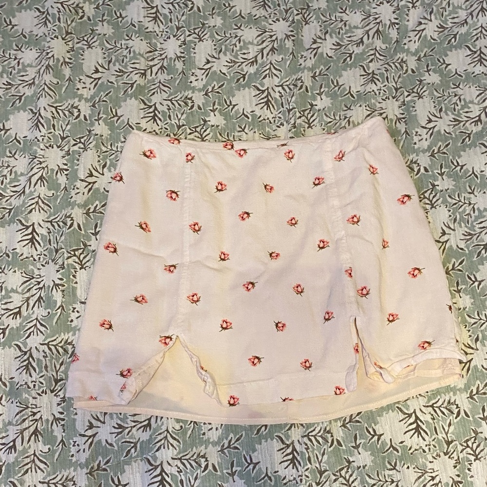 Forever 21 rose print skirt